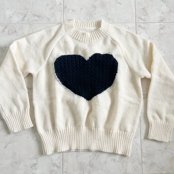 SOFT White Knit Mock Neck Black Heart Design Sweater Girls XL Polyester - Picture 1 of 4
